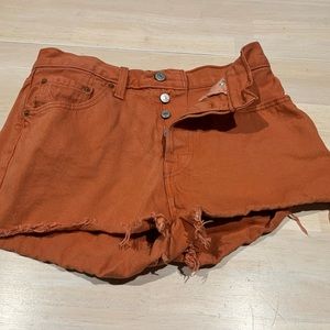 Levi’s 501 shorts in great condition